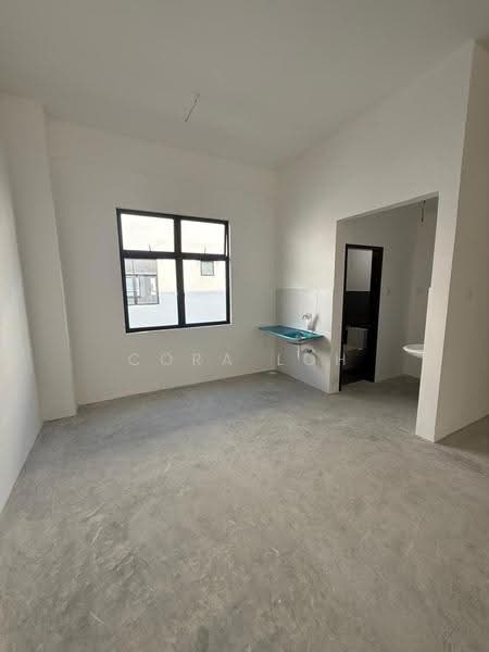 Shop / Office for Rent in Taman Kota Masai (Pasir Gudang) - Cora Loh - Bathroom - PropertyGuru.com.my