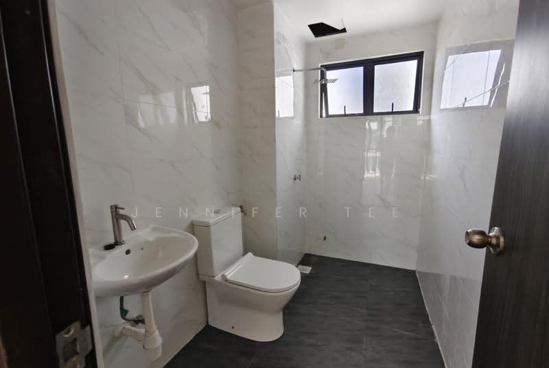 Condominium for Sale at Mulberi - Jennifer Tee - Bathroom - PropertyGuru.com.my