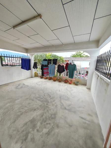 Rumah Teres 2-Tingkat untuk Dijual di Taman Bersatu (Rawang) - SK Luk - Balcony - PropertyGuru.com.my