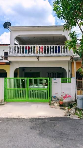 2-storey Terraced House for Sale in Taman Bersatu (Rawang) - SK Luk - Exterior - PropertyGuru.com.my