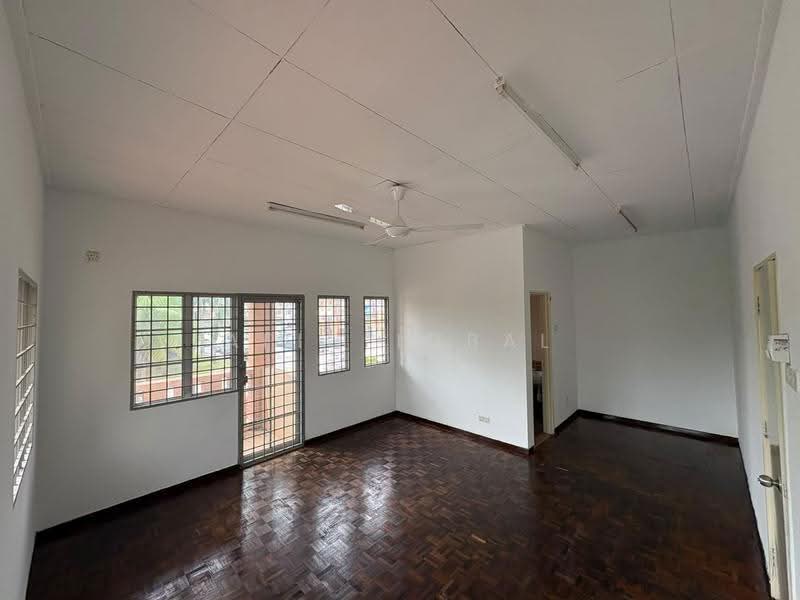 Semi-Detached House for Rent in Sri Petaling (Kuala Lumpur) - Afiq Iqbal - Living Room - PropertyGuru.com.my