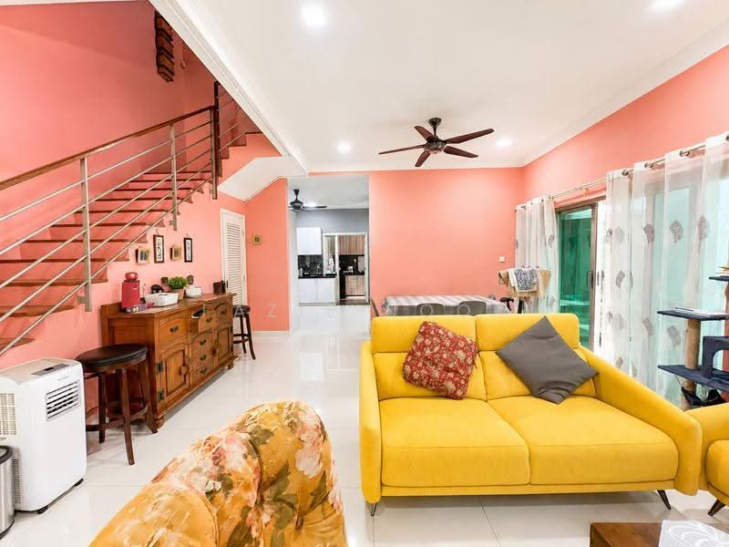 Cluster House for Sale in Sunway Alam Suria (Shah Alam) - Fazie Noor - Living Room - PropertyGuru.com.my