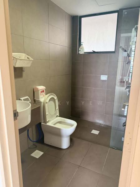 Service Residence for Sale at ARC @ Austin Hills - Vicky Yew - Bathroom - PropertyGuru.com.my