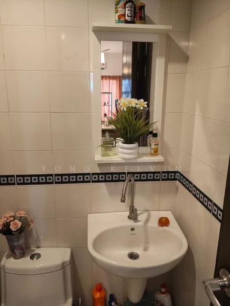 Service Residence for Rent at Windsor Tower - Yong Kelvin - Bathroom - PropertyGuru.com.my