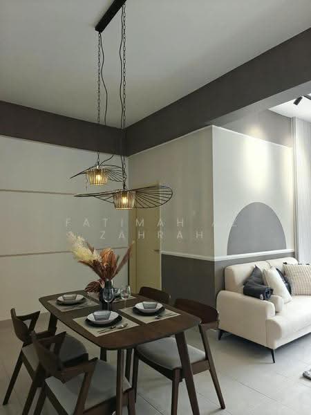 Kondominium untuk Disewa di Kampar Lake Campus - Fatimah Az Zahrah - Dining Room - PropertyGuru.com.my