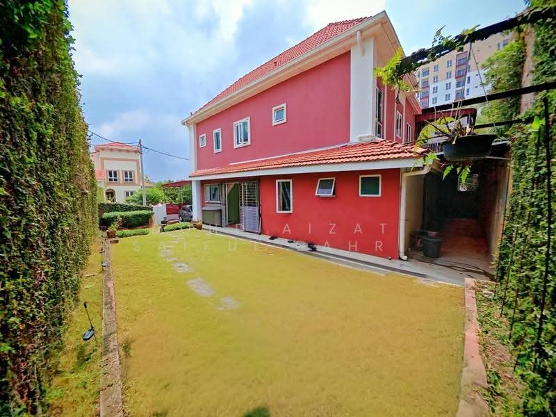 Semi-Detached House for Sale in Bandar Baru Salak Tinggi (Sepang) - Mohd Aizat Saiful Bahri - Exterior - PropertyGuru.com.my