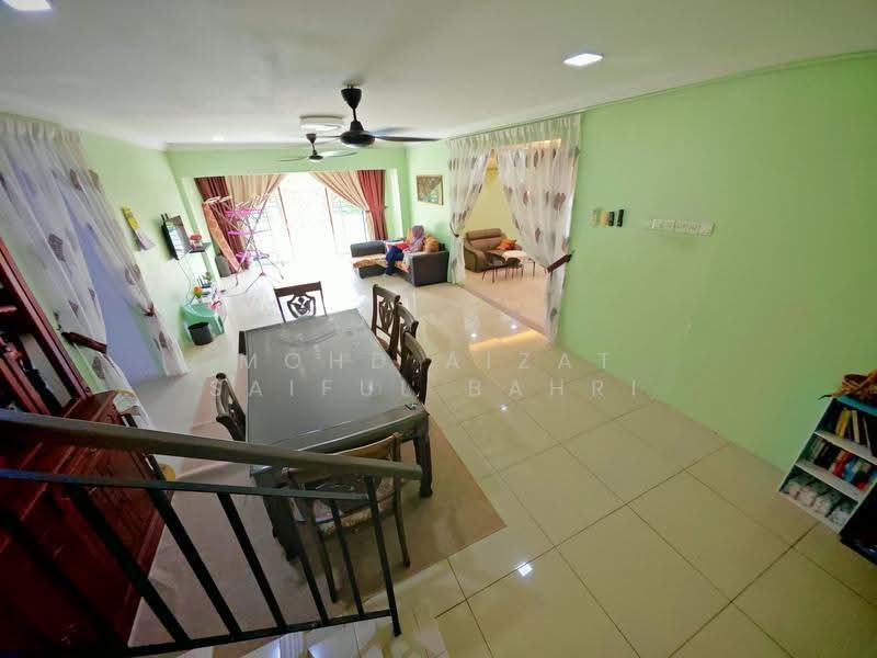 Semi-Detached House for Sale in Bandar Baru Salak Tinggi (Sepang) - Mohd Aizat Saiful Bahri - Living Room - PropertyGuru.com.my