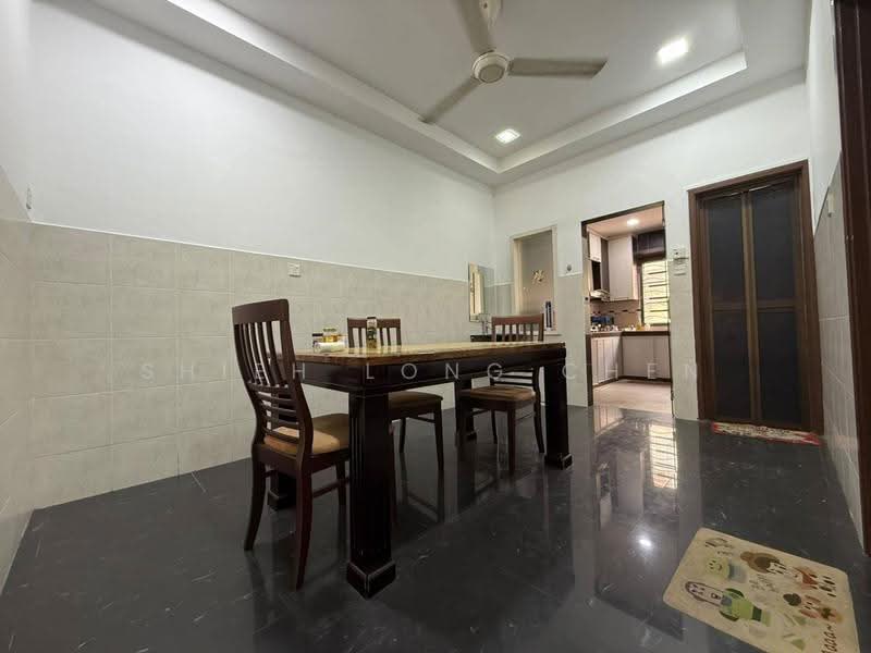 2-storey Terraced House for Rent in Bukit Indah (Iskandar Puteri (Nusajaya)) - Shieh Long Chen - Dining Room - PropertyGuru.com.my