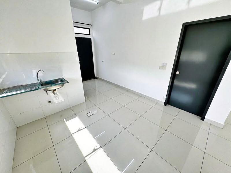 Rumah Teres 2-Tingkat untuk Dijual di Alam Sari (Bangi) - Azli Ibrahim - Kitchen - PropertyGuru.com.my