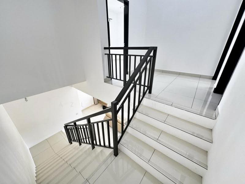 Rumah Teres 2-Tingkat untuk Dijual di Alam Sari (Bangi) - Azli Ibrahim - PropertyGuru.com.my