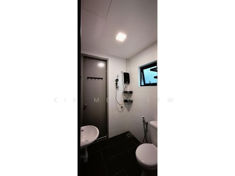 Service Residence for Rent at VIM 3 @ Desa Park North - Kim Meng Lew - Bathroom - PropertyGuru.com.my