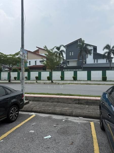 Shop / Office for Sale in Batu Caves (Kuala Lumpur) - Christopher Lim - PropertyGuru.com.my
