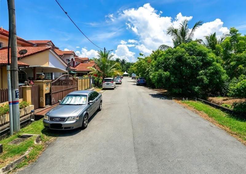 Semi-Detached House for Sale in Taman Mesra (Klang) - Rashidah Juremi - Exterior - PropertyGuru.com.my