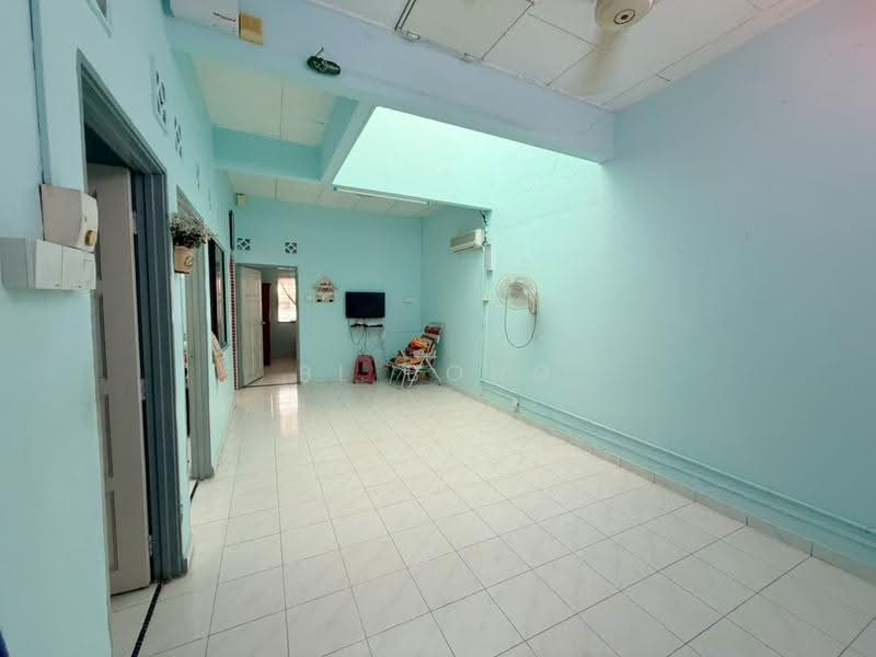 1-storey Terraced House for Sale in Bukit Beruang (Bukit Baru) - BL Bong - Living Room - PropertyGuru.com.my