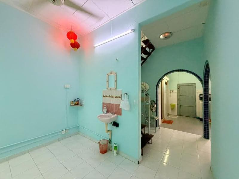 1-storey Terraced House for Sale in Bukit Beruang (Bukit Baru) - BL Bong - Interior - PropertyGuru.com.my