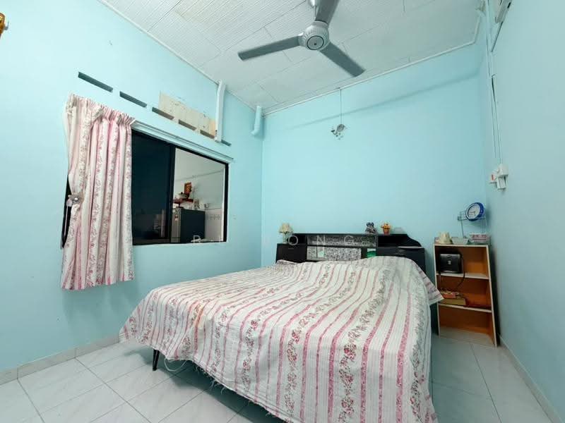 1-storey Terraced House for Sale in Bukit Beruang (Bukit Baru) - BL Bong - Bedroom - PropertyGuru.com.my
