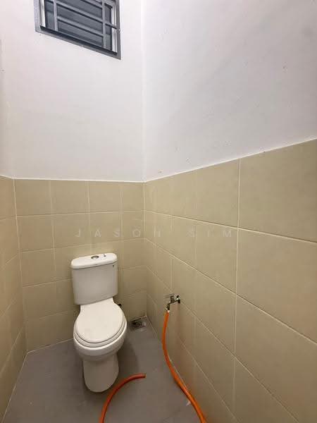 Shop / Office for Sale in Taman Sierra Perdana (Masai) - Jason Sim - Bathroom - PropertyGuru.com.my