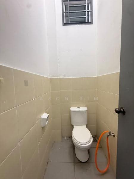 Shop / Office for Sale in Taman Sierra Perdana (Masai) - Jason Sim - Bathroom - PropertyGuru.com.my
