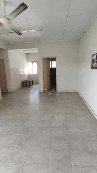 Apartment for Rent at Pangsapuri Kasuarina - Eason Hong - Living Room - PropertyGuru.com.my