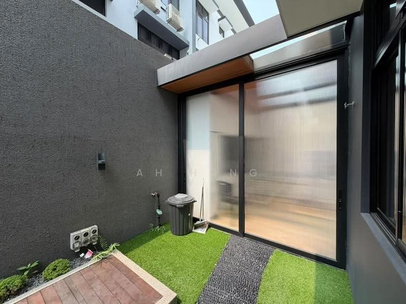 Rumah Berkembar untuk Dijual di Iskandar Puteri (Nusajaya) (Johor) - Ah Hong - Exterior - PropertyGuru.com.my