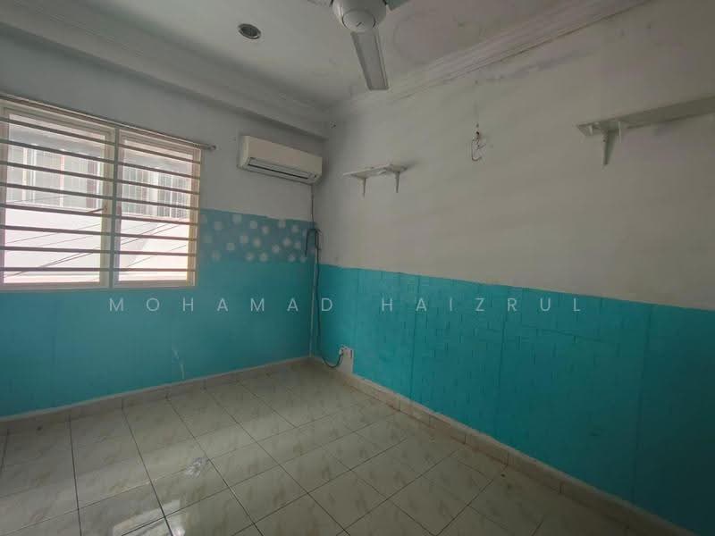 2-storey Terraced House for Sale in Taman Alam Megah (Shah Alam) - Mohamad Haizrul - Interior - PropertyGuru.com.my