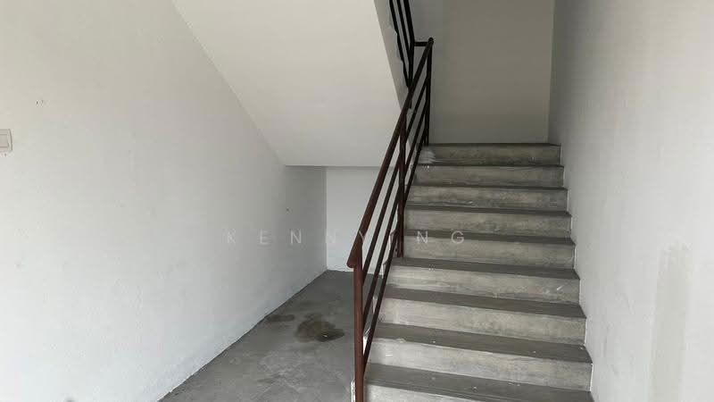 Kilang untuk Dijual di Klang (Selangor) - Kenny Ng - Entrance - PropertyGuru.com.my