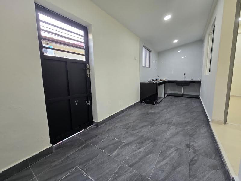 1-storey Terraced House for Rent in Ujong Pasir (Melaka) - YM Chong - Kitchen - PropertyGuru.com.my
