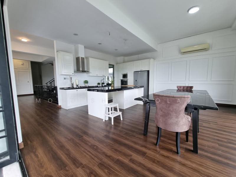 Bungalow House for Rent in Setia Hills (Ampang) - Mohd Shah Dolah - Kitchen - PropertyGuru.com.my
