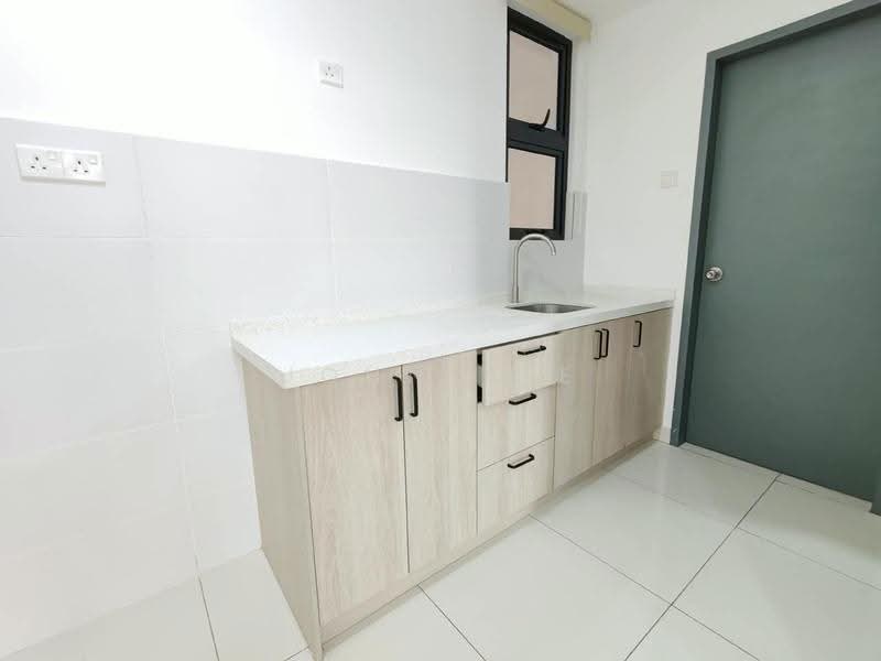 Kediaman Servis untuk Disewa di TRIO By Setia - John Tee - Kitchen - PropertyGuru.com.my
