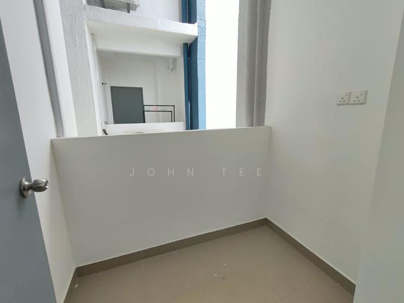 Kediaman Servis untuk Disewa di TRIO By Setia - John Tee - Balcony - PropertyGuru.com.my