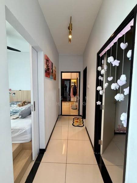 Service Residence for Sale at 8Scape Residence @ Sutera - Elston Chong - Corridor - PropertyGuru.com.my