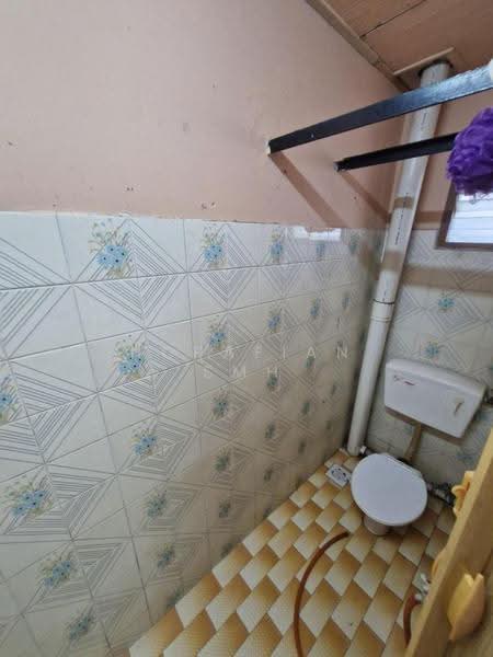 Flat for Sale at Perumahan Awam Seri Langkawi 1 - Norafian SMH - Bathroom - PropertyGuru.com.my