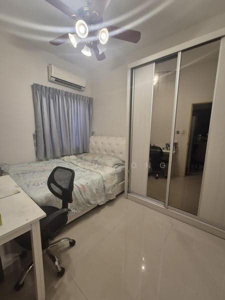 2-storey Terraced House for Sale in Sunway Alam Suria (Shah Alam) - Jenny Ong - Bedroom - PropertyGuru.com.my