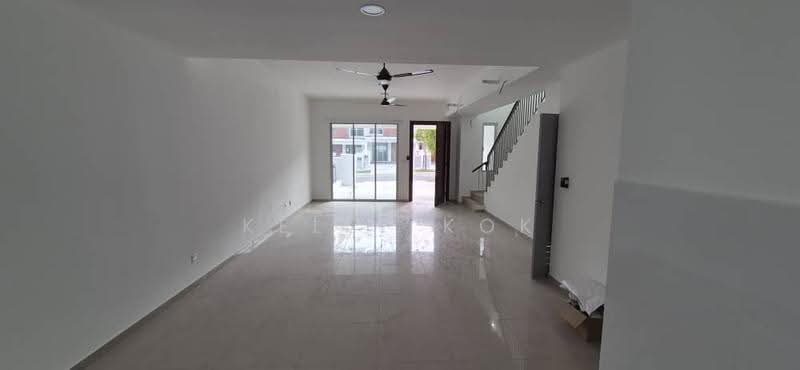 Rumah Teres 2-Tingkat untuk Disewa di Bandar Gamuda Gardens (Rawang) - Kelly Kok - Living Room - PropertyGuru.com.my
