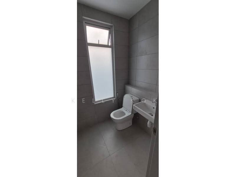 Rumah Teres 2-Tingkat untuk Disewa di Bandar Gamuda Gardens (Rawang) - Kelly Kok - Bathroom - PropertyGuru.com.my
