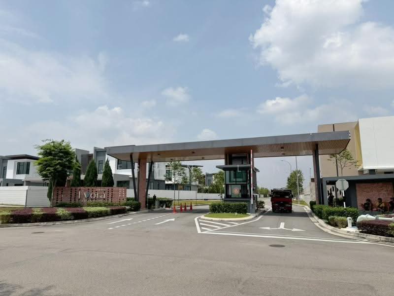 Rumah Berkembar untuk Dijual di Johor Bahru (Johor) - Jesrene Loh - Exterior - PropertyGuru.com.my