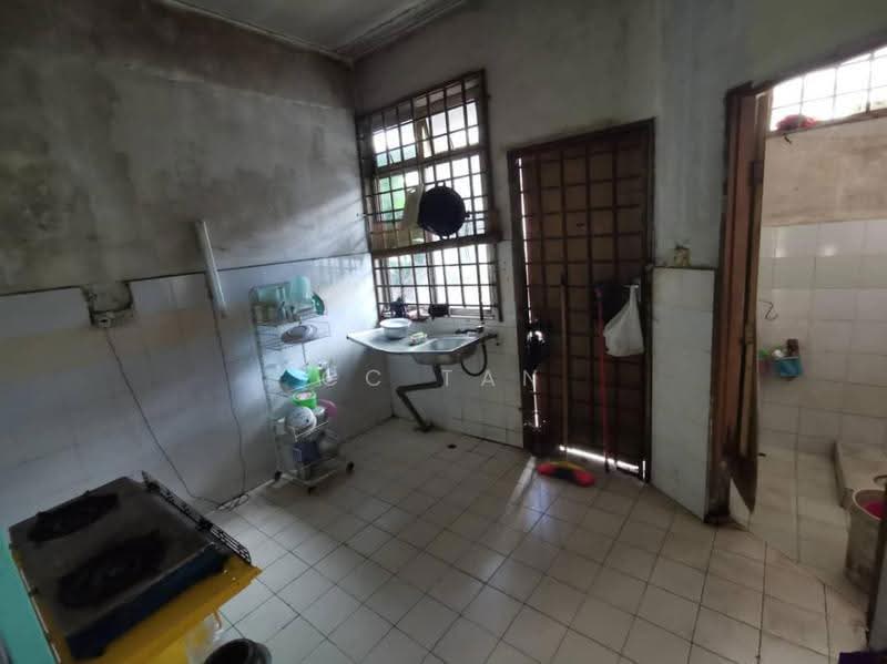 1-storey Terraced House for Sale in Masai (Johor) - CC Tan - Kitchen - PropertyGuru.com.my