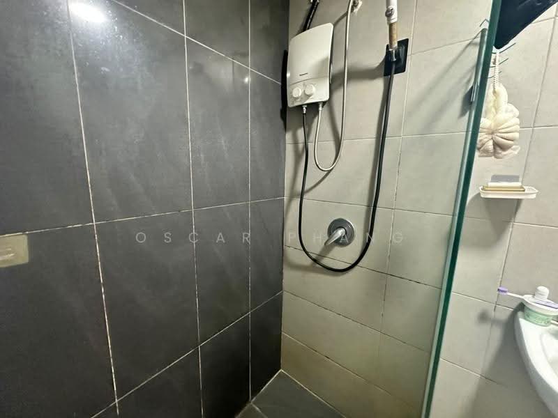 Kediaman Servis untuk Disewa di Avenue D'Vogue - Oscar Phang - Bathroom - PropertyGuru.com.my