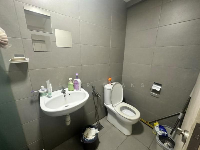 Kediaman Servis untuk Disewa di Avenue D'Vogue - Oscar Phang - Bathroom - PropertyGuru.com.my