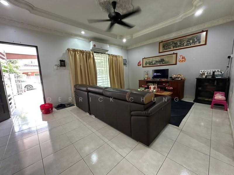 Terraced House for Sale in Ipoh (Perak) - Derrick Chung - Living Room - PropertyGuru.com.my