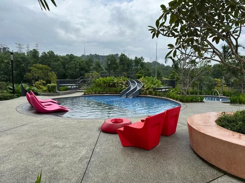 Kondominium untuk Disewa di Emerald Hill - Eddy Lee - Pool - PropertyGuru.com.my