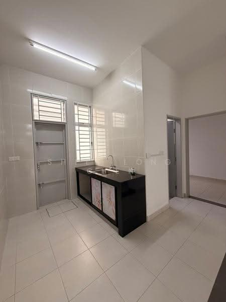Rumah Teres 1-Tingkat untuk Disewa di Bandar Putra Kulai (Kulai) - Shieh Long Chen - Kitchen - PropertyGuru.com.my