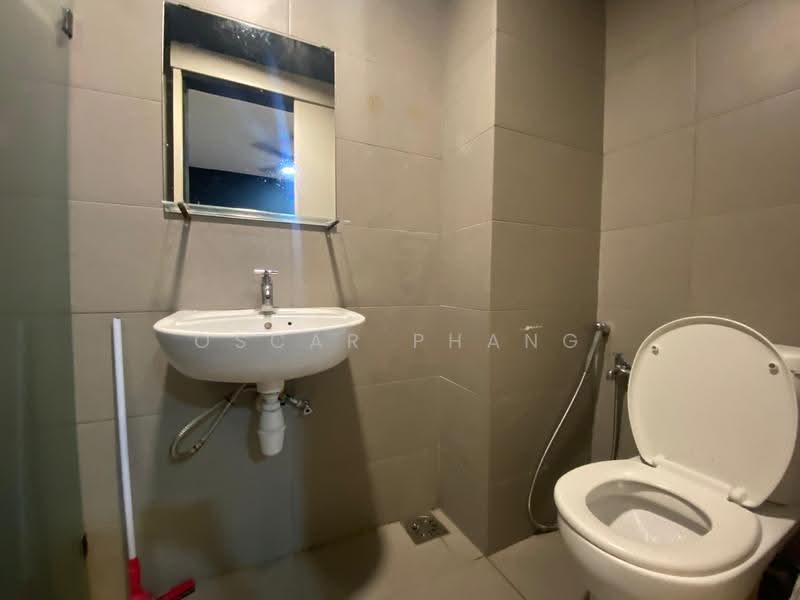 Service Residence for Rent at Avenue D'Vogue - Oscar Phang - Bathroom - PropertyGuru.com.my