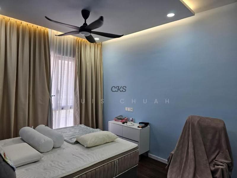 Kondominium untuk Dijual di Vertu Resort - Louis Chuah - Bedroom - PropertyGuru.com.my