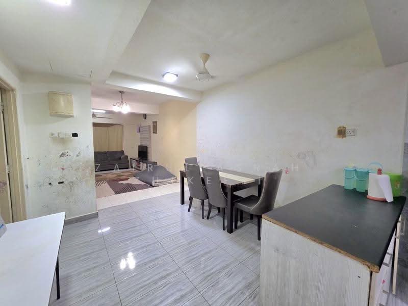 2-storey Terraced House for Sale in Bandar Baru Bangi (Selangor) - Zairul Asrah Zulkefli - Living Room - PropertyGuru.com.my