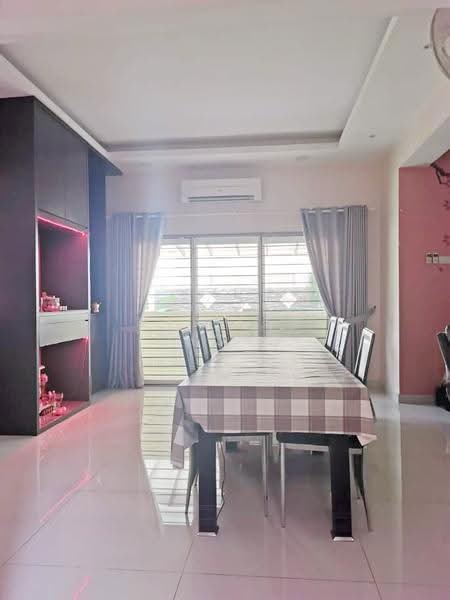 Semi-Detached House for Sale in Taman Sungai Besi Indah (Seri Kembangan) - Melissa Chong - Dining Room - PropertyGuru.com.my