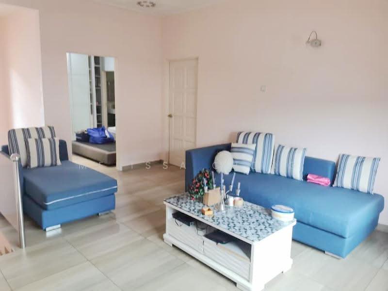 Semi-Detached House for Sale in Taman Sungai Besi Indah (Seri Kembangan) - Melissa Chong - Living Room - PropertyGuru.com.my