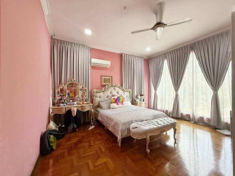 Bungalow House for Sale in Kota Damansara (Selangor) - Adzura Zamedin - Bedroom - PropertyGuru.com.my