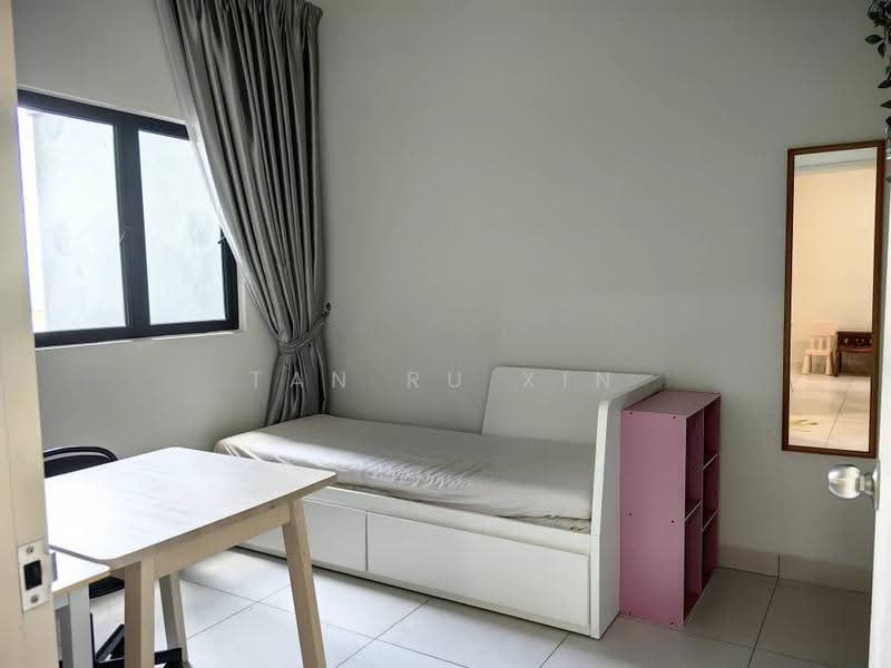 Service Residence for Sale at Majestic Maxim - Tan Ru Xin - Bedroom - PropertyGuru.com.my