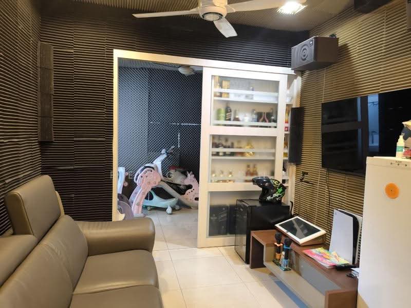 Semi-Detached House for Sale in Bukit Rahman Putra (Sungai Buloh) - Peggy Yong - Living Room - PropertyGuru.com.my